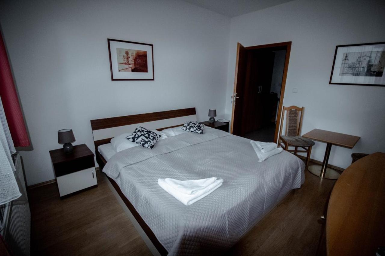 科林酒店 Banská Štiavnica 外观 照片