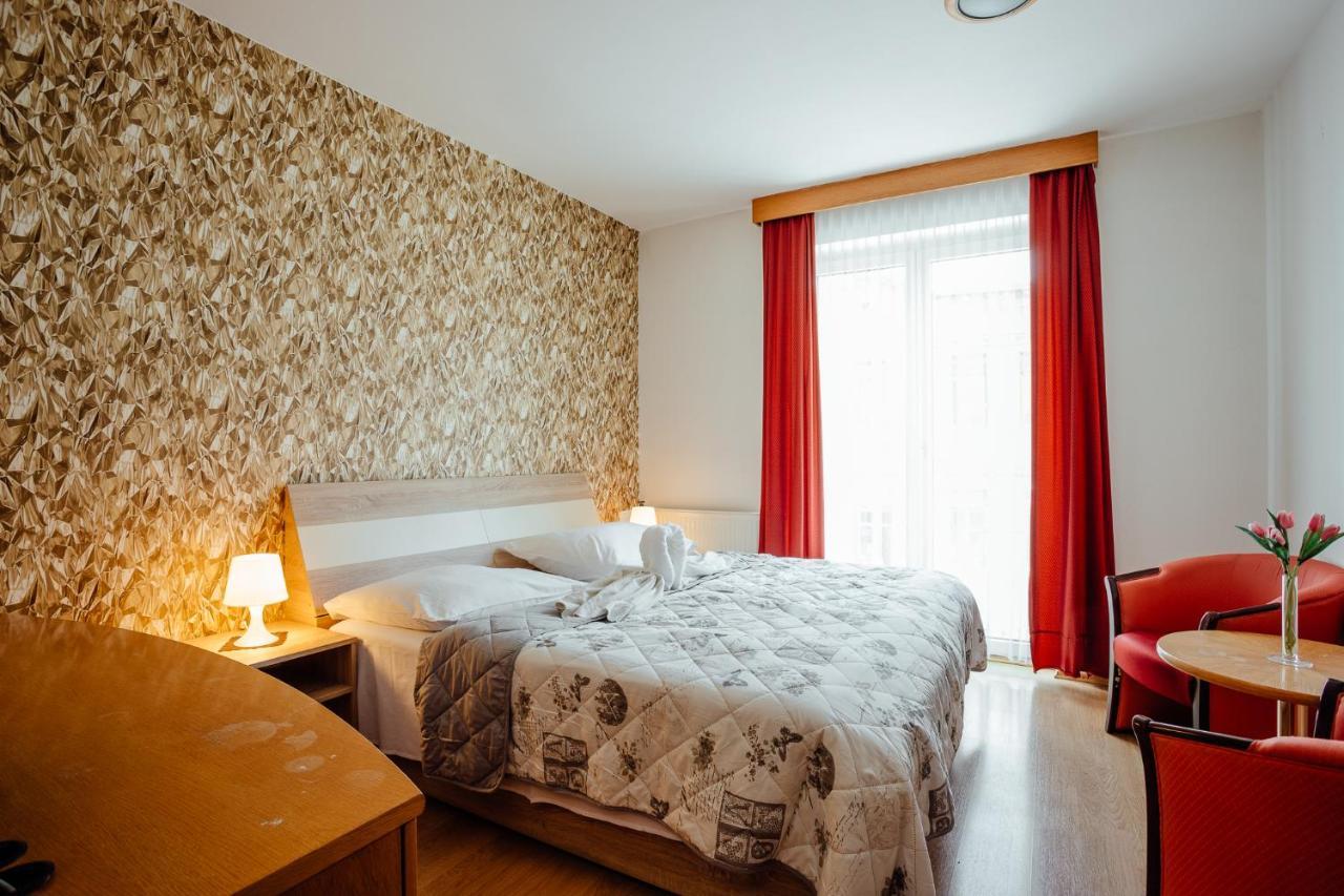 科林酒店 Banská Štiavnica 外观 照片